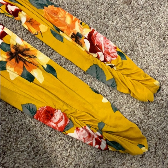 Strapless floral jumpsuit - Picture 3 of 3